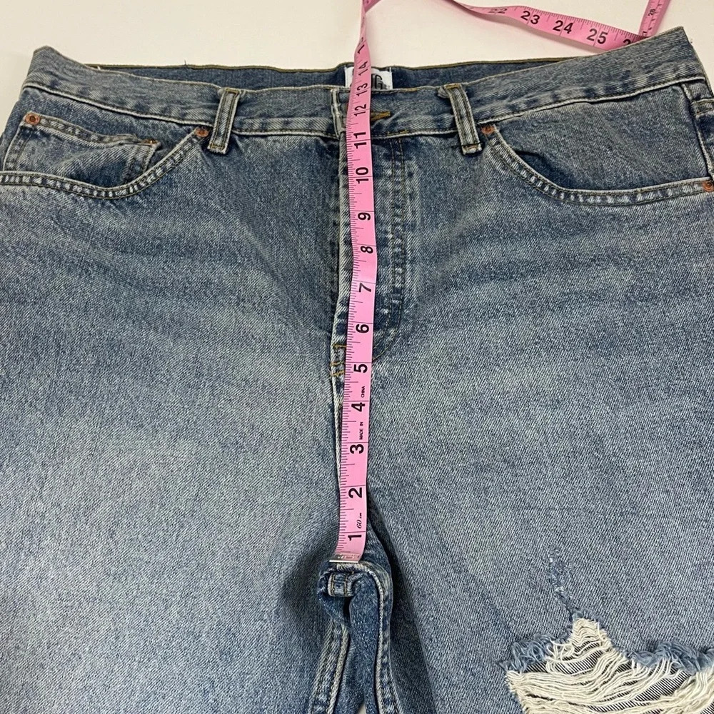 Urban Outfitters BDG Dad Jeans Womens 36 Distressed 32 in inseam Cotton - Picture 12 of 14